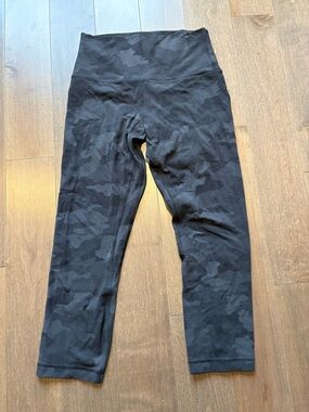 Lululemon Align Crop 21” Black Camo High Rise Leggings